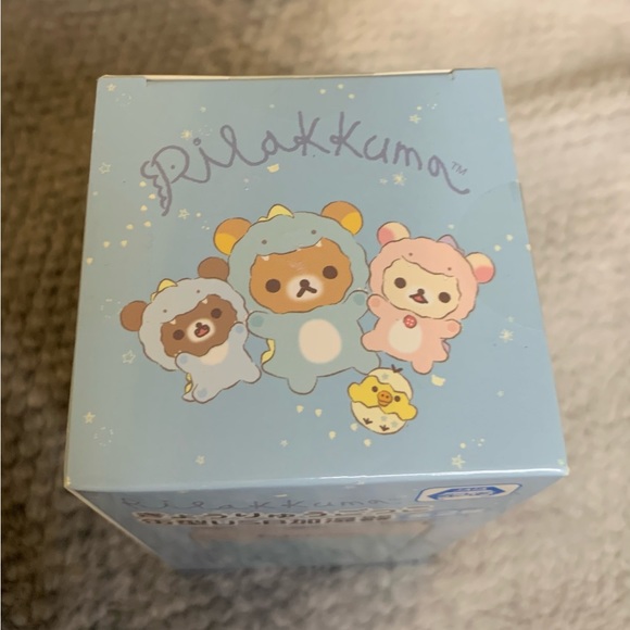 From Japan Rilakkuma & Dinosaurs Personal Can USB Humidifier w/ Changing lights - Picture 5 of 8